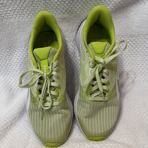 Reebok Women's Light Green Athletic Shoes